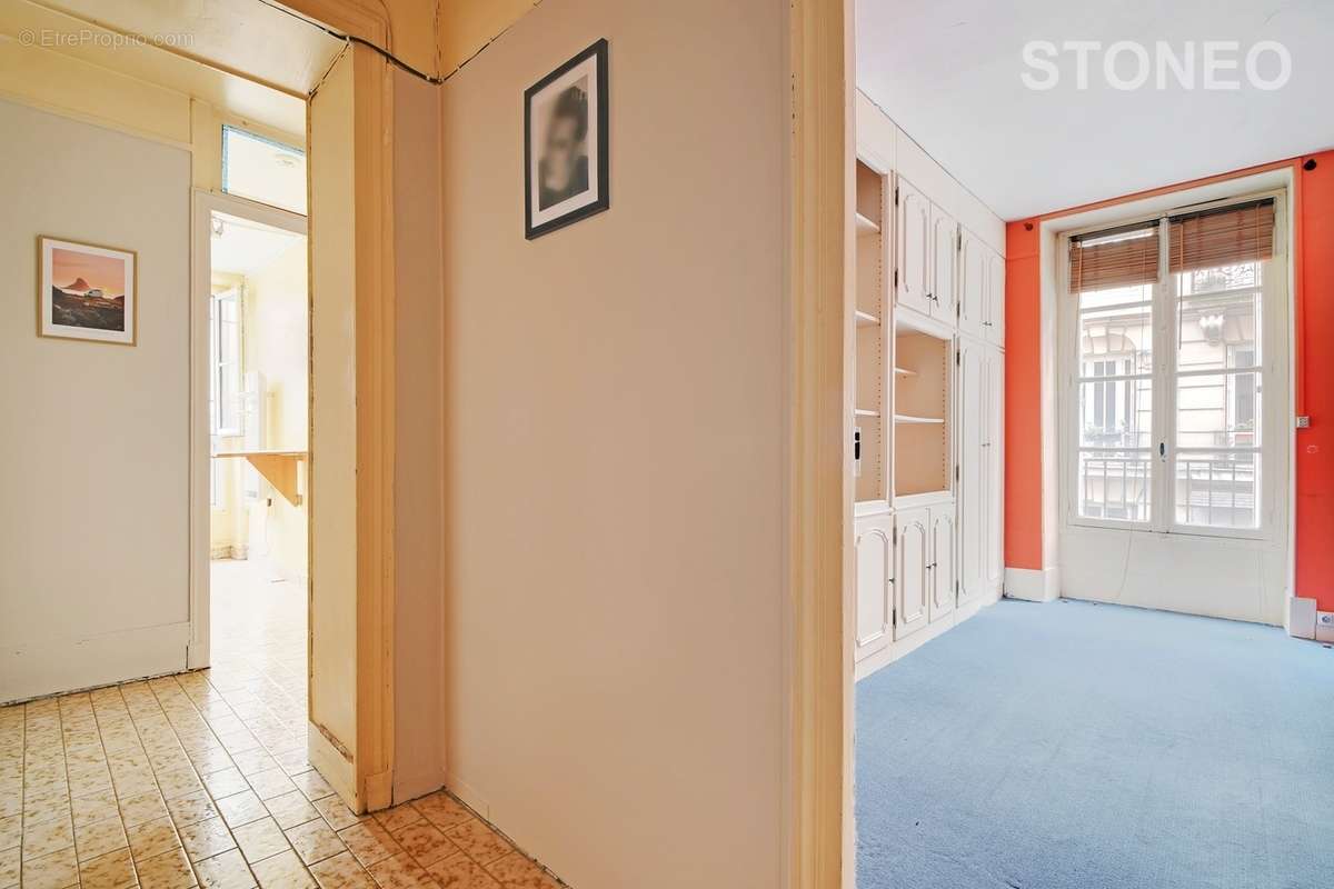 Appartement à PARIS-10E