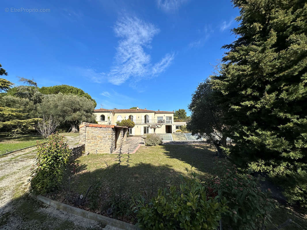 Maison à VILLEMOUSTAUSSOU