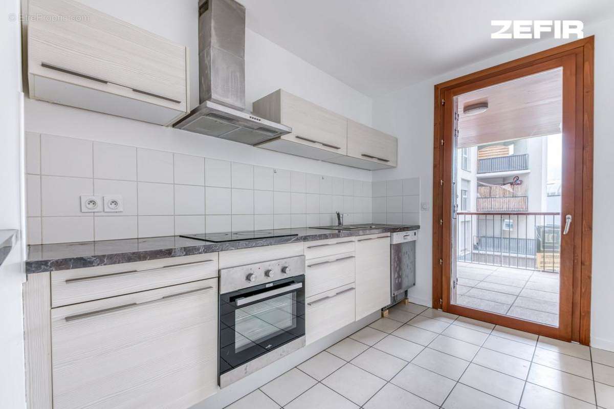 Appartement à LYON-8E