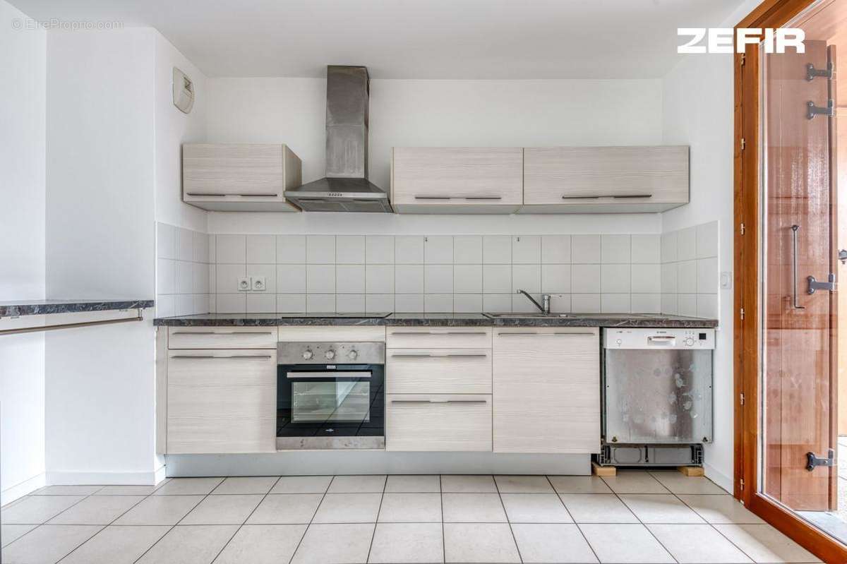 Appartement à LYON-8E