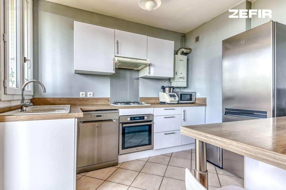 Appartement à LYON-9E