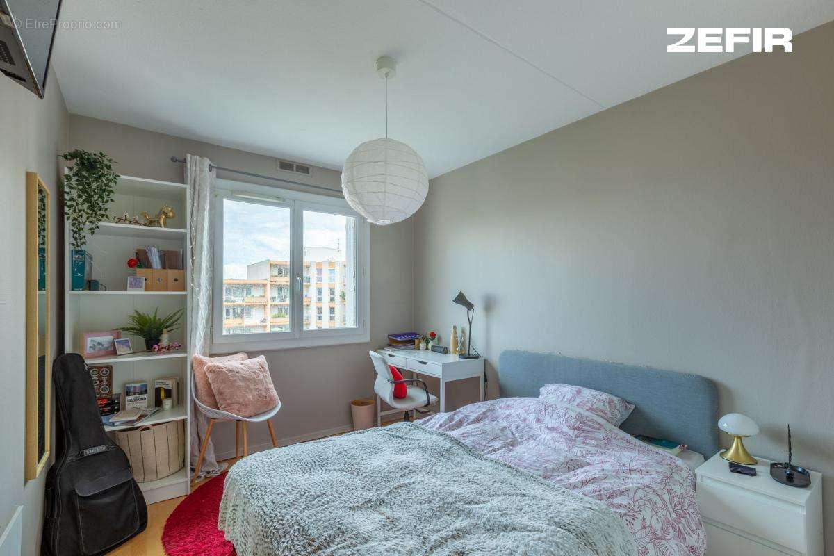 Appartement à LYON-8E