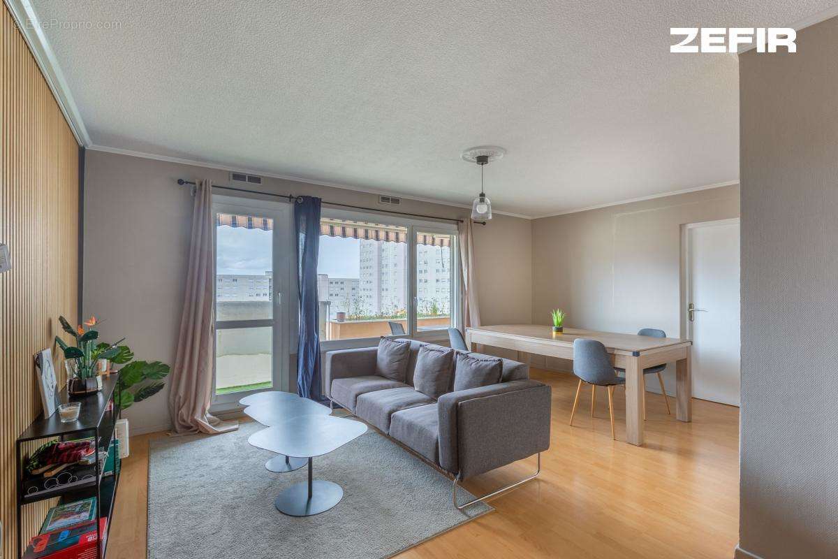 Appartement à LYON-8E