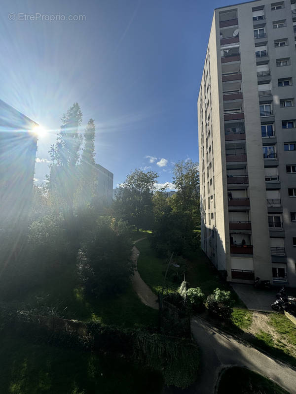 Appartement à AULNAY-SOUS-BOIS