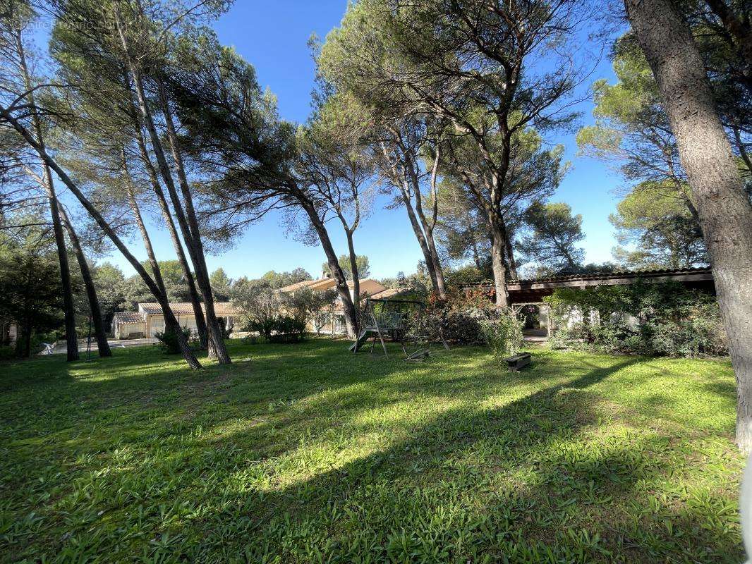 Maison à VILLENEUVE-LES-AVIGNON