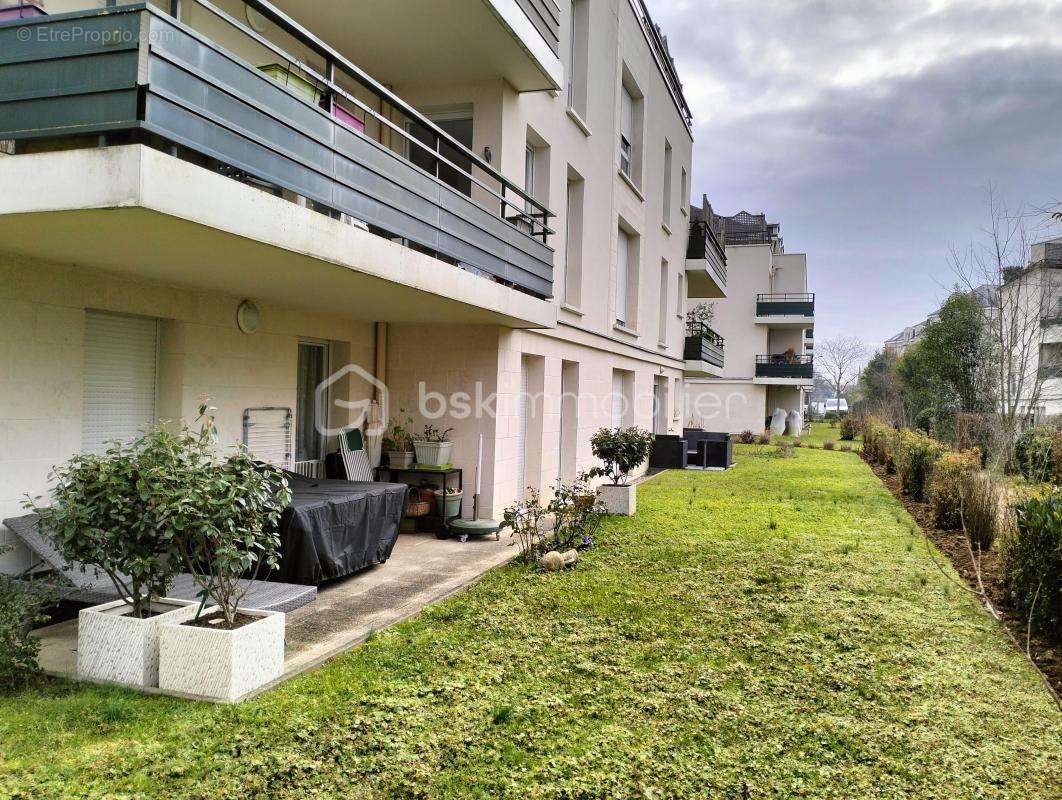 Appartement à SAINT-CYR-SUR-LOIRE