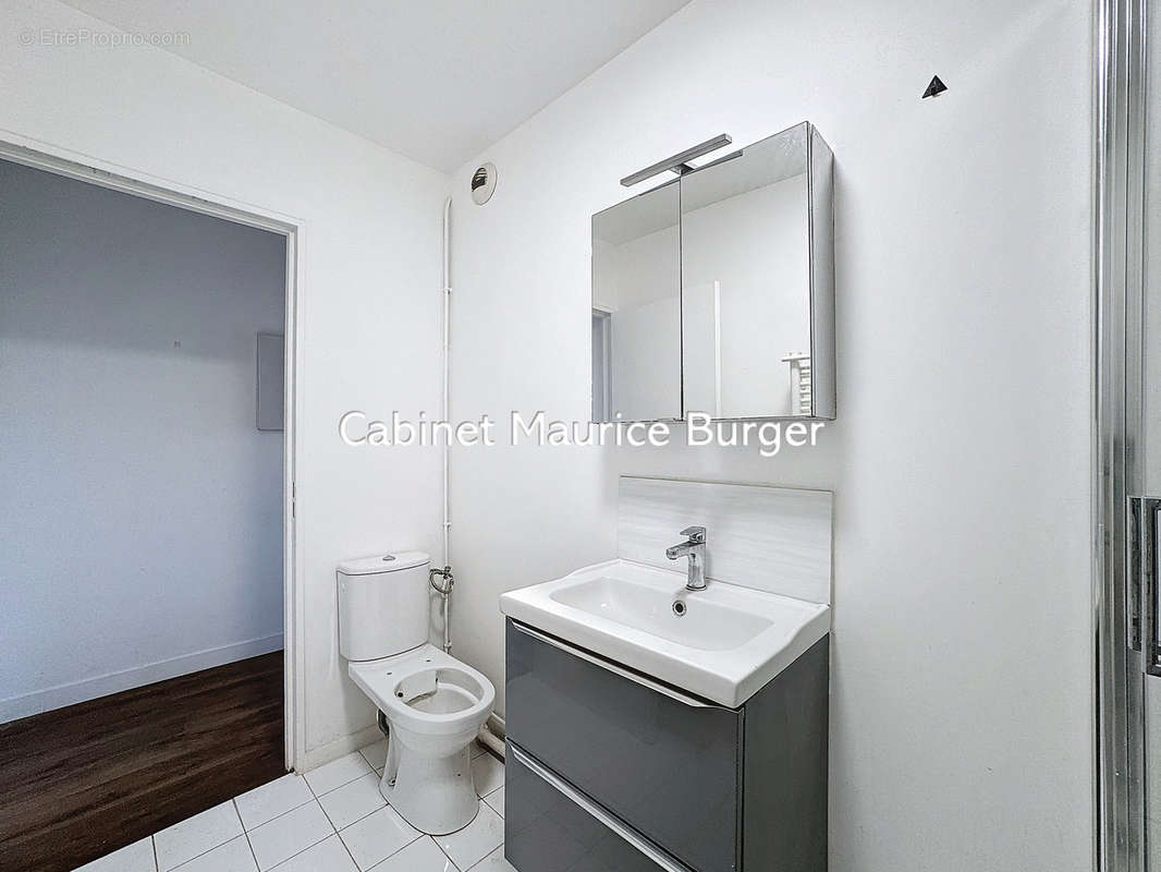 Appartement à PARIS-17E