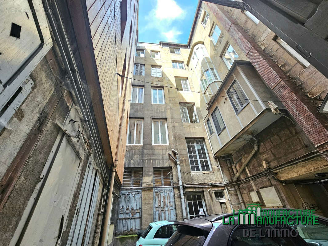 Appartement à SAINT-ETIENNE