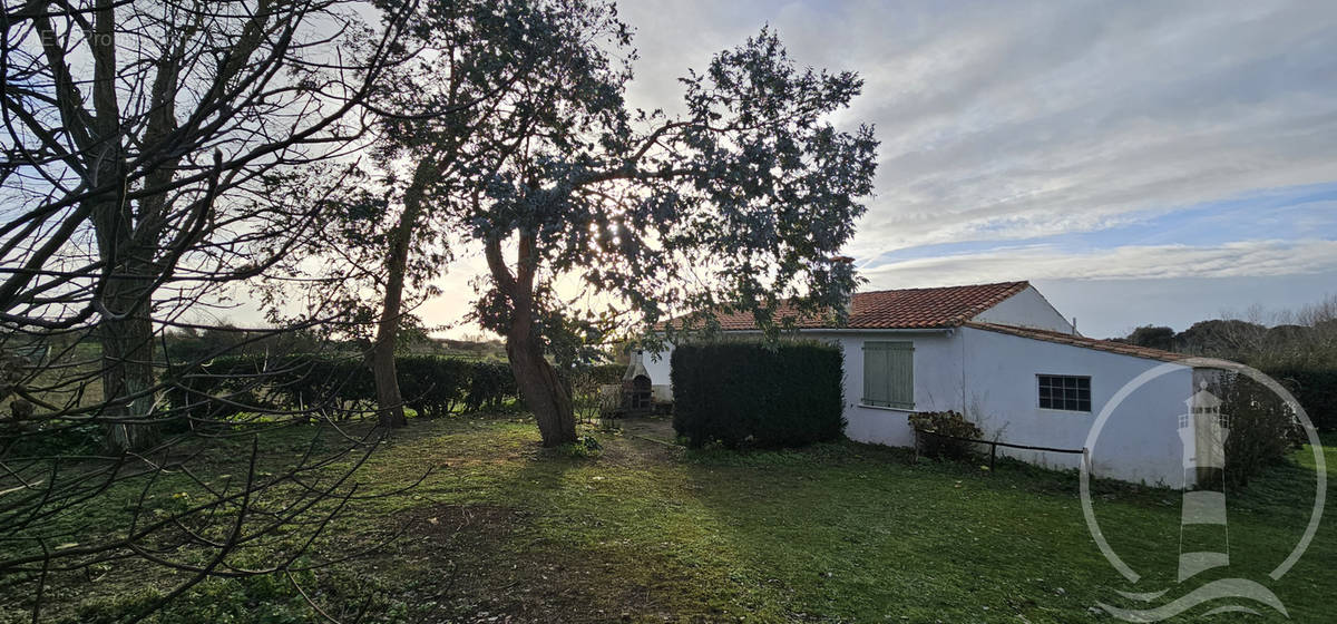 Maison à LES PORTES-EN-RE