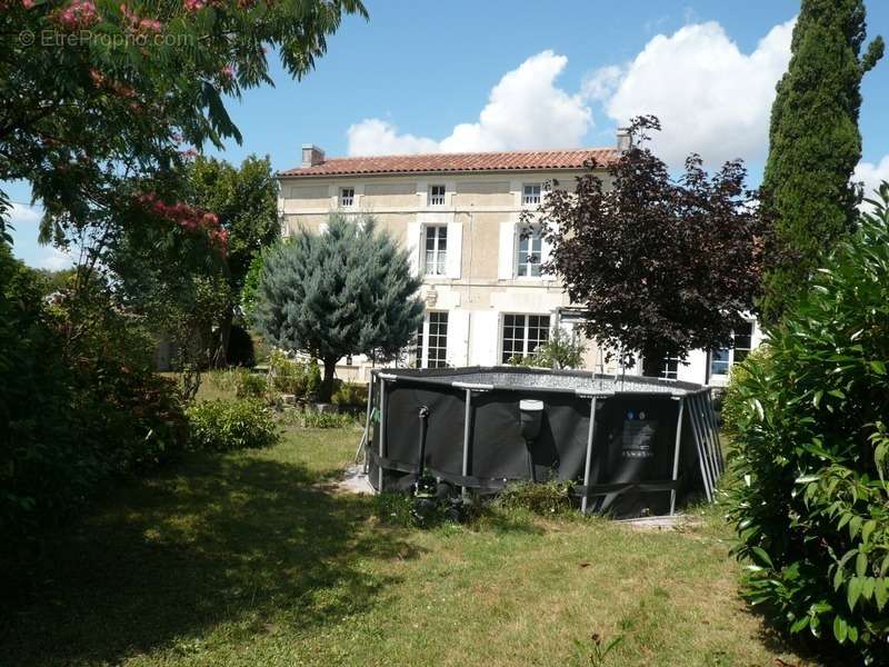 Maison à JARNAC