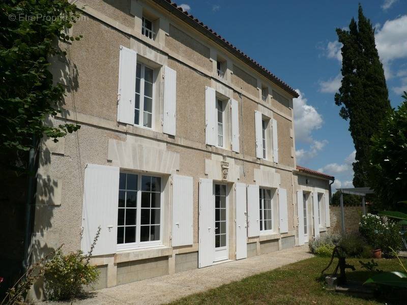 Maison à JARNAC