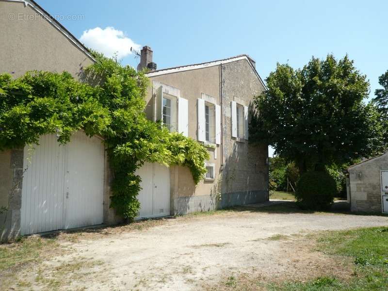 Maison à JARNAC