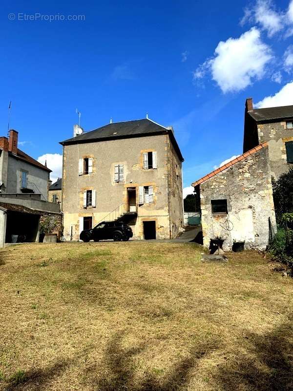 Maison à BEZENET