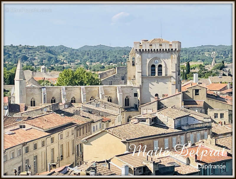 Appartement à VILLENEUVE-LES-AVIGNON