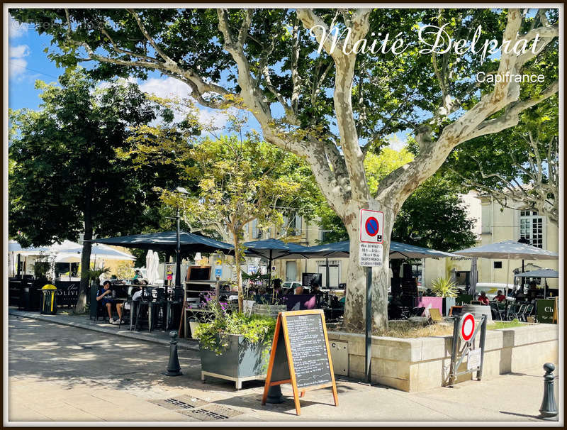 Appartement à VILLENEUVE-LES-AVIGNON