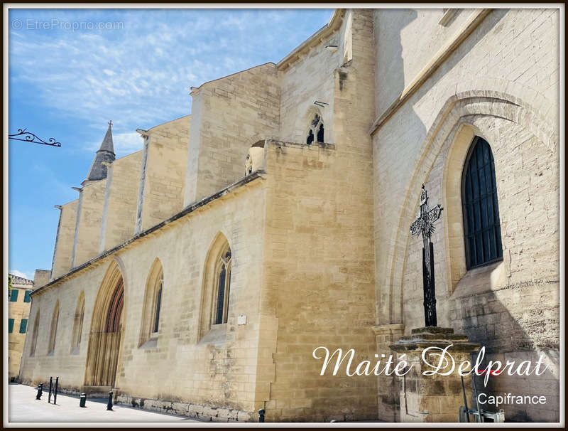 Appartement à VILLENEUVE-LES-AVIGNON