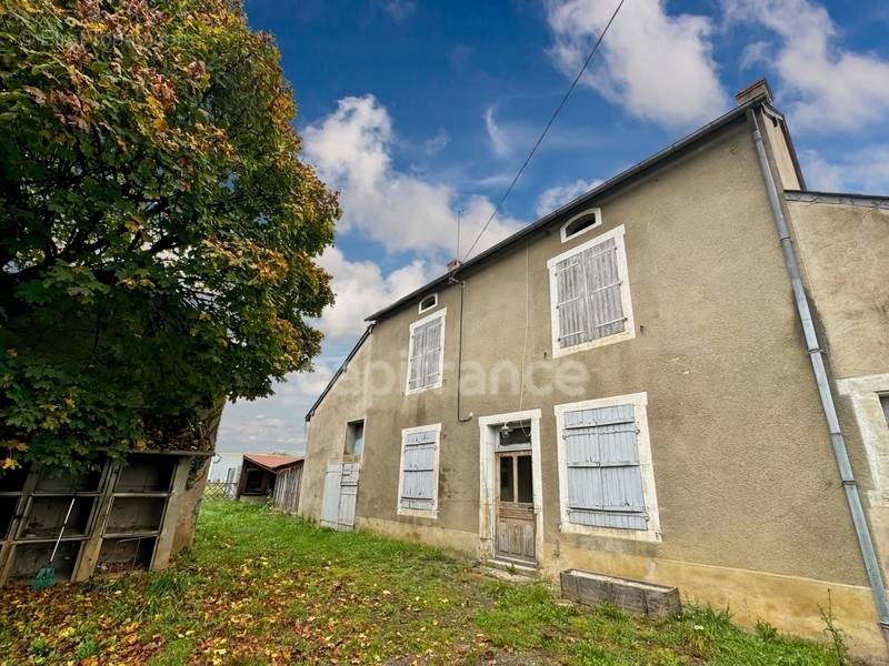 Maison à TAMNAY-EN-BAZOIS