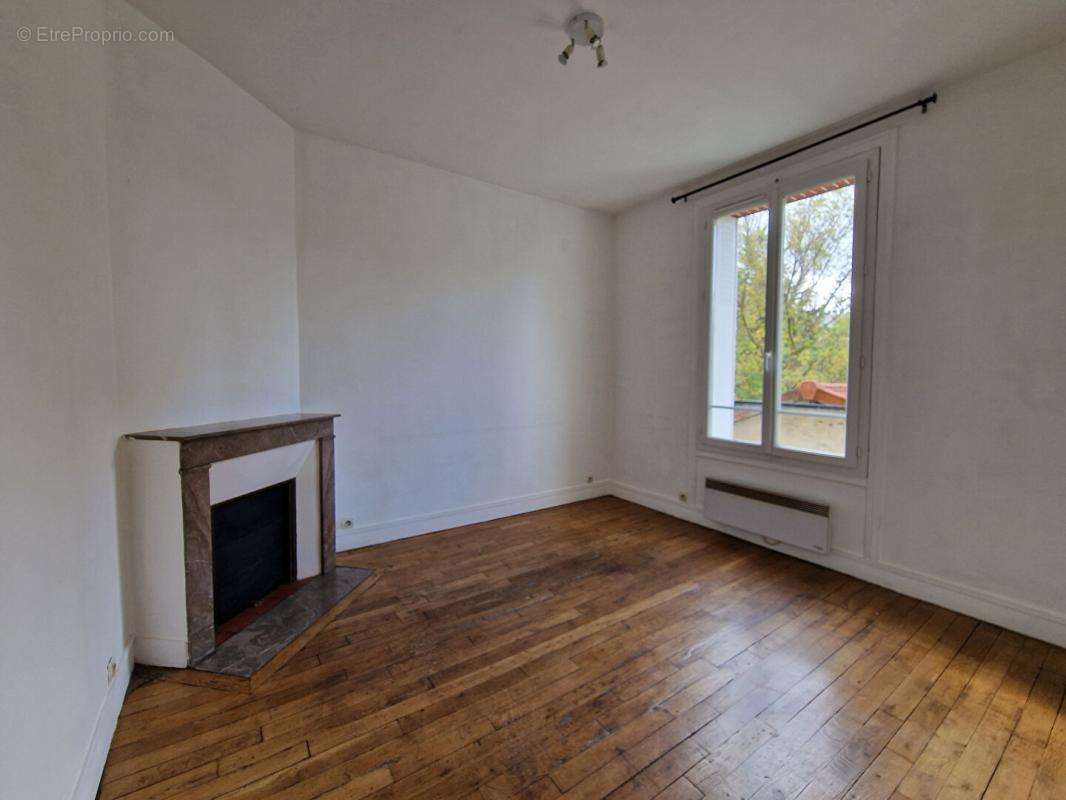 Appartement à ENGHIEN-LES-BAINS