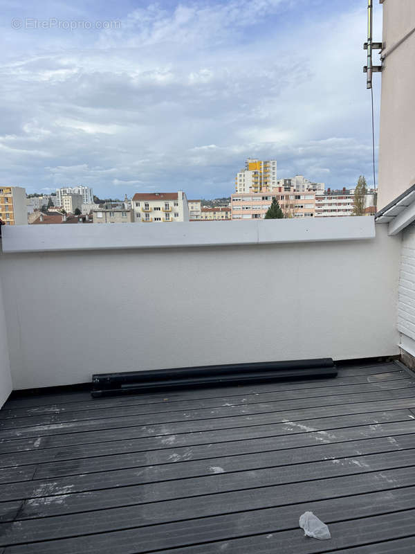 Appartement à SAINT-ETIENNE