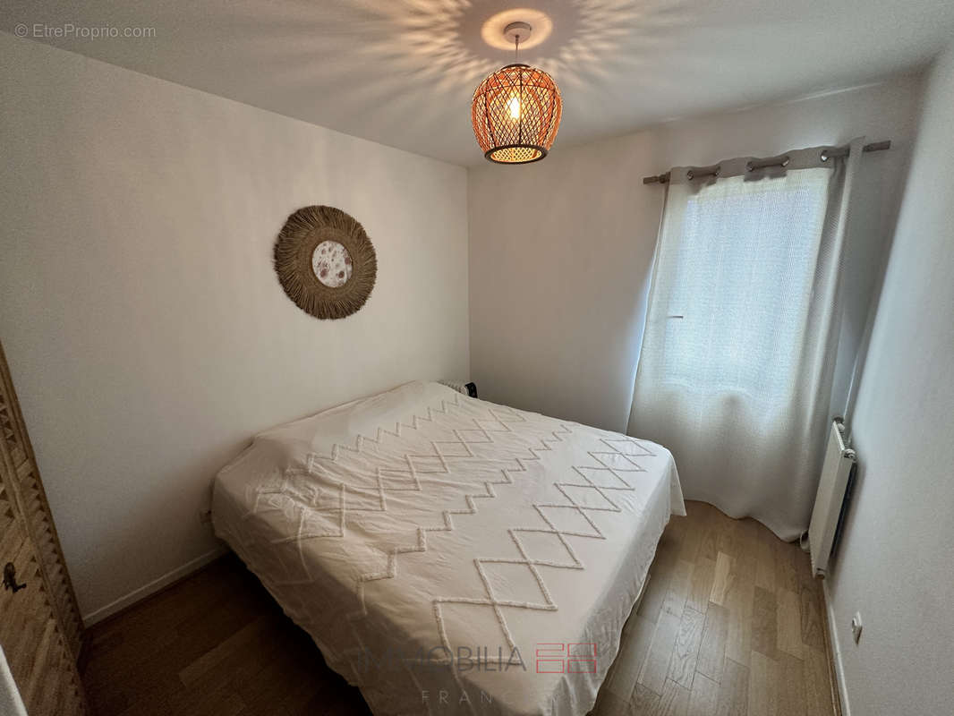 Appartement à EZE