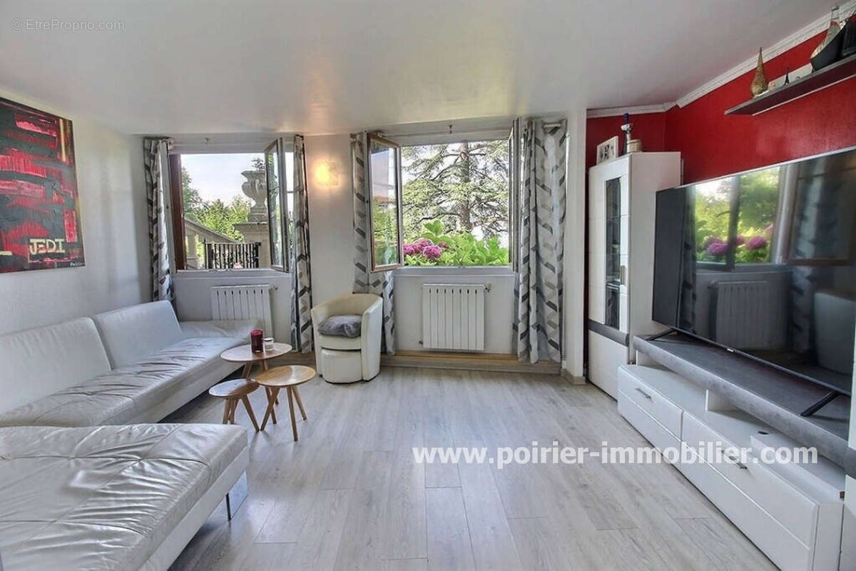 Appartement à EVIAN-LES-BAINS