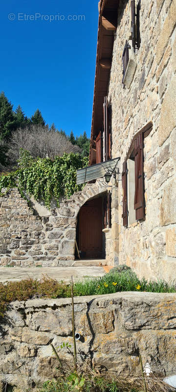 Maison à SAINT-AGREVE