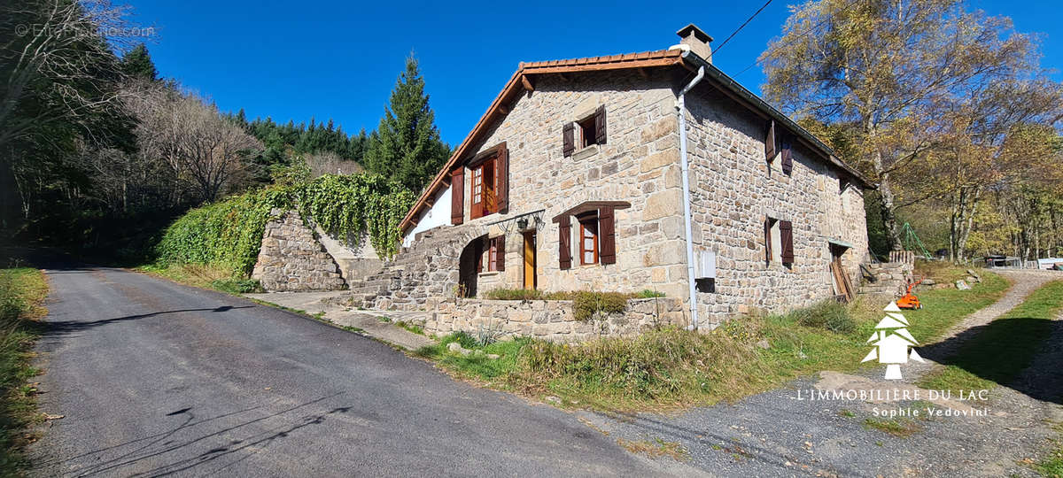 Maison à SAINT-AGREVE