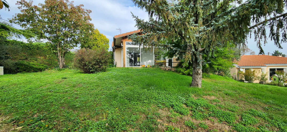 Maison à SAINT-CYR-SUR-LE-RHONE