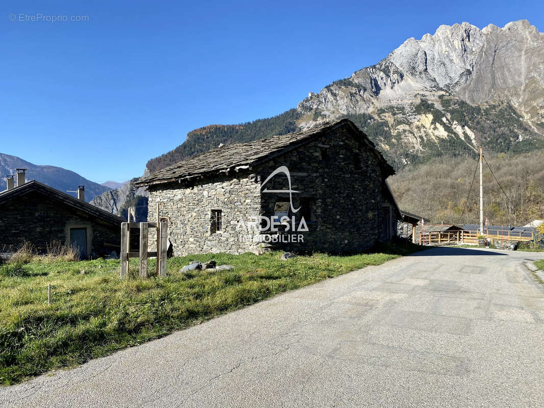 Maison à SAINT-MICHEL-DE-MAURIENNE