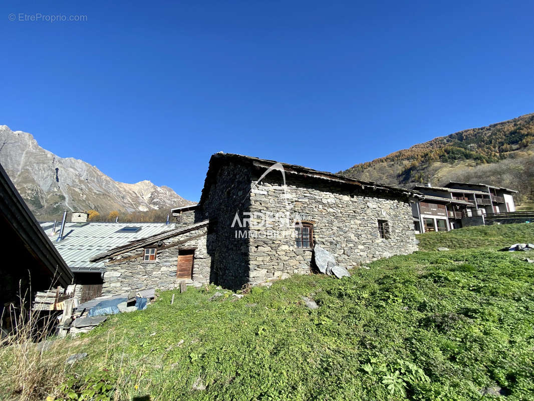 Maison à SAINT-MICHEL-DE-MAURIENNE