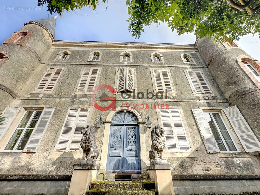 Maison à COULONGES-SUR-L&#039;AUTIZE