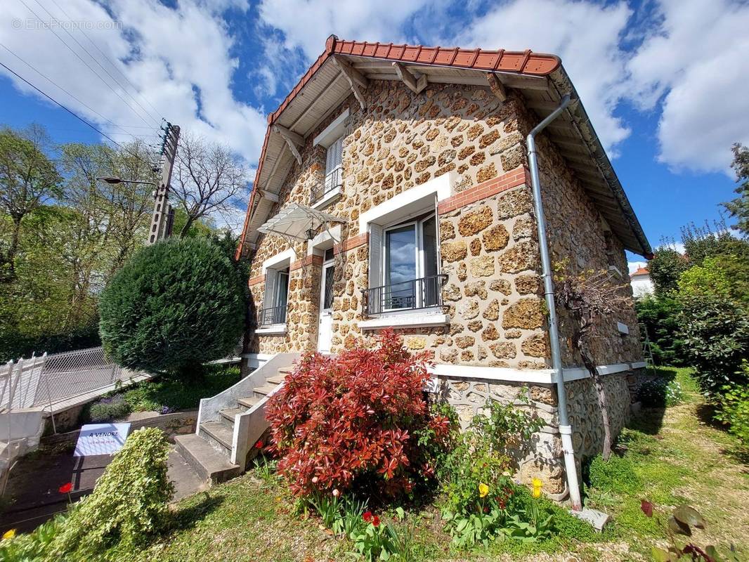 Maison à EPINAY-SUR-ORGE