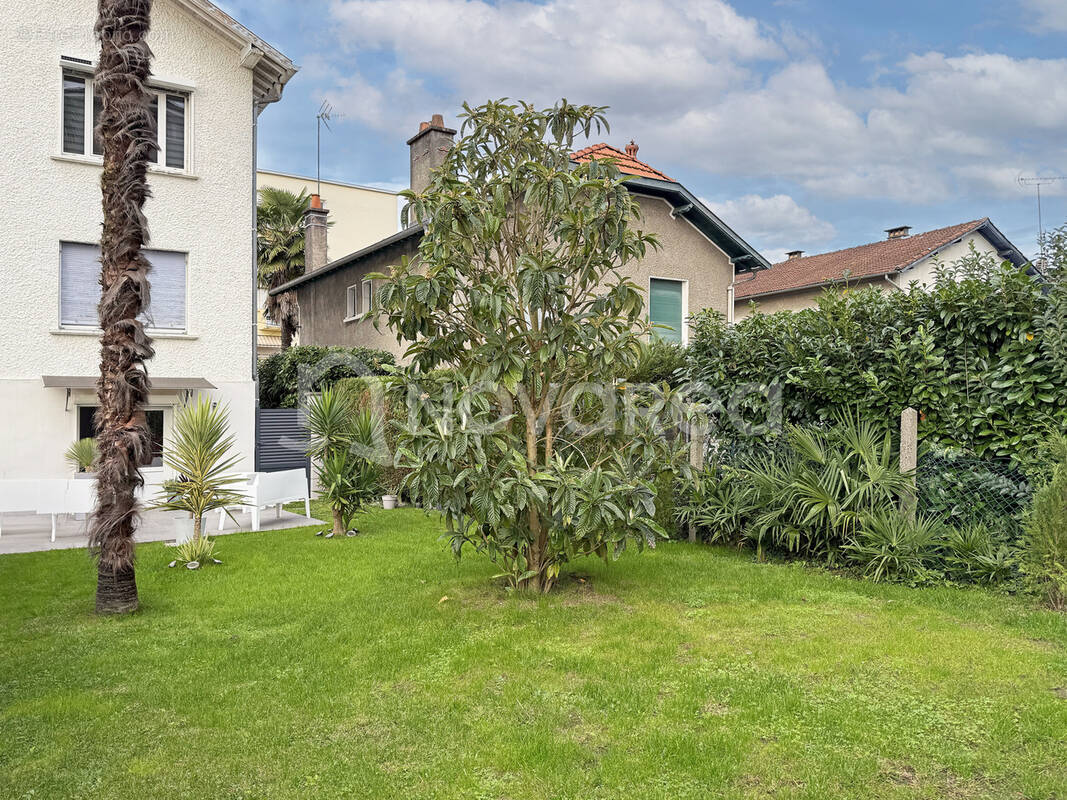 Appartement à BILLERE