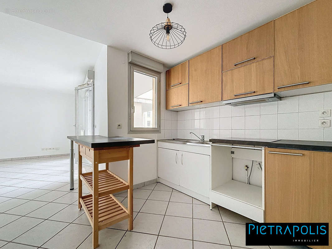 Appartement à LYON-8E