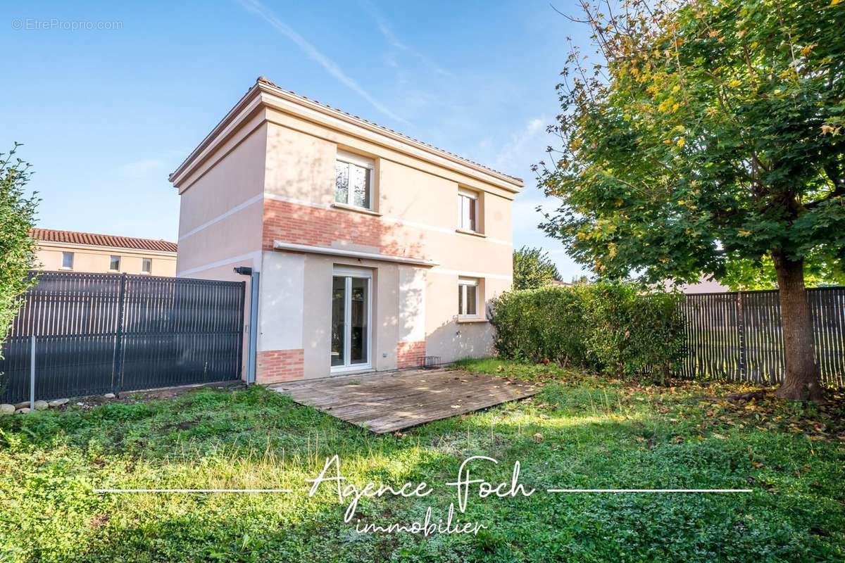 Maison à LALOUBERE