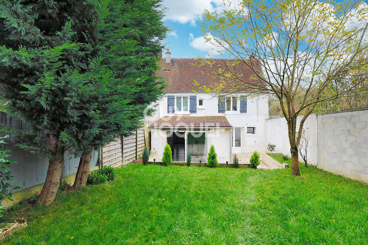 Maison à GUERARD