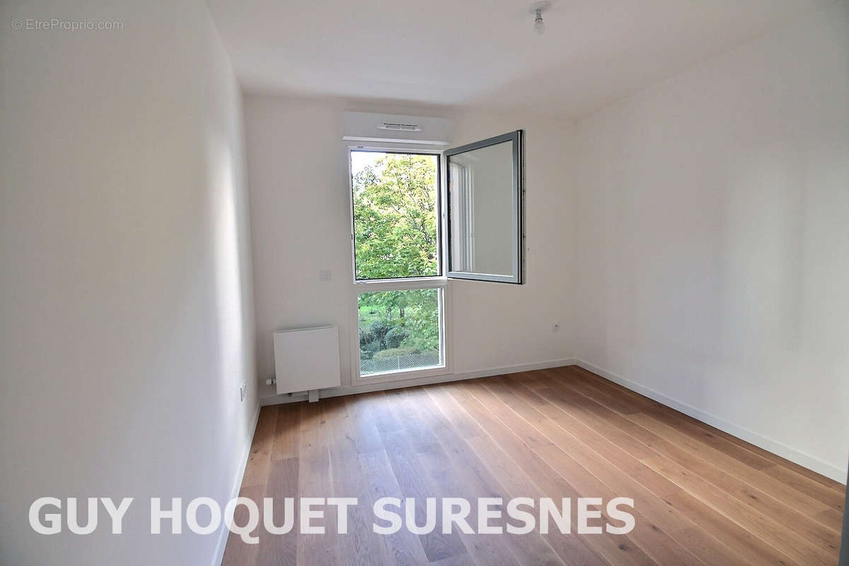 Appartement à SURESNES