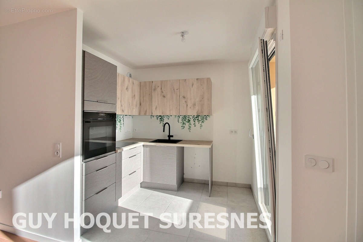 Appartement à SURESNES