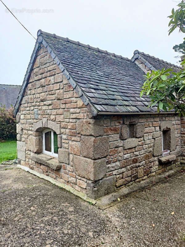 Maison à PLOUMOGUER