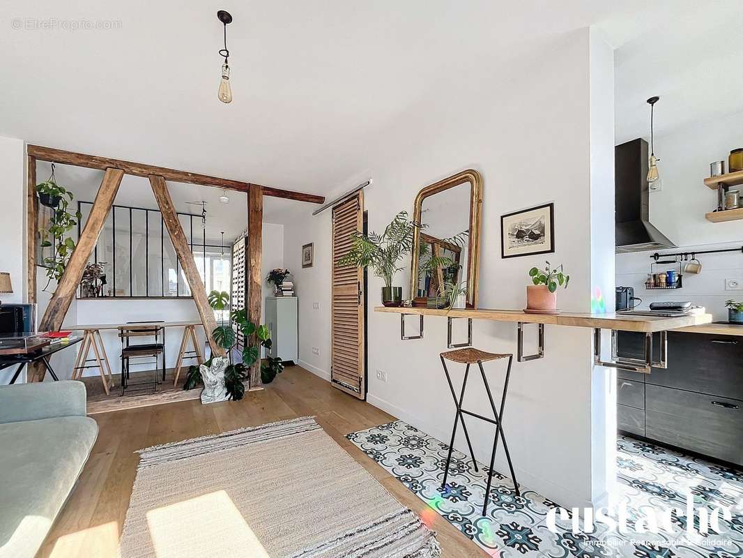 Appartement à PARIS-20E