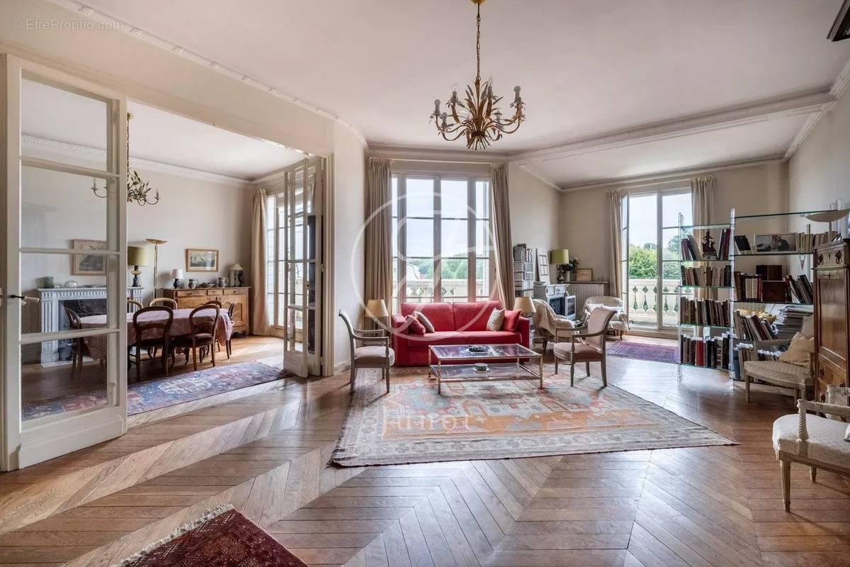 Appartement à VERSAILLES