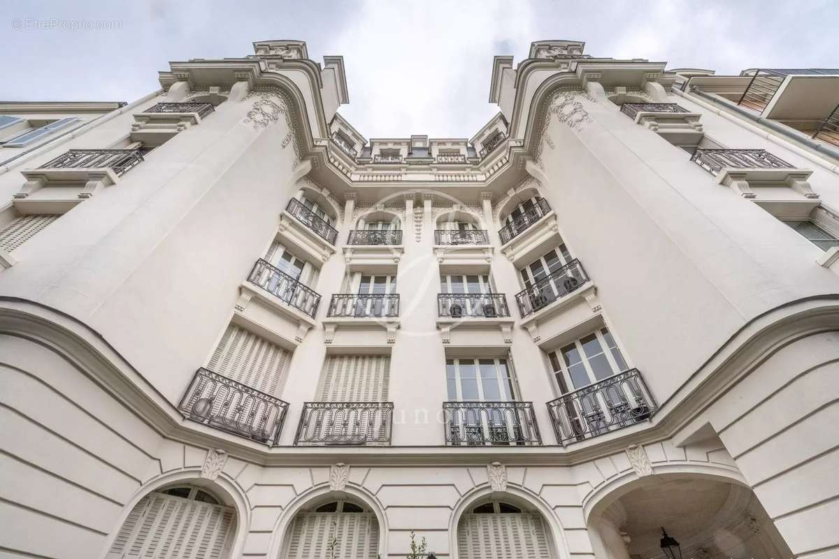 Appartement à VERSAILLES