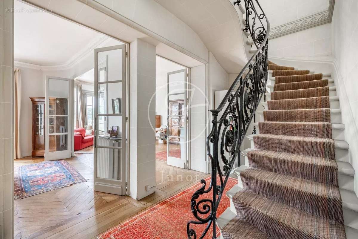 Appartement à VERSAILLES