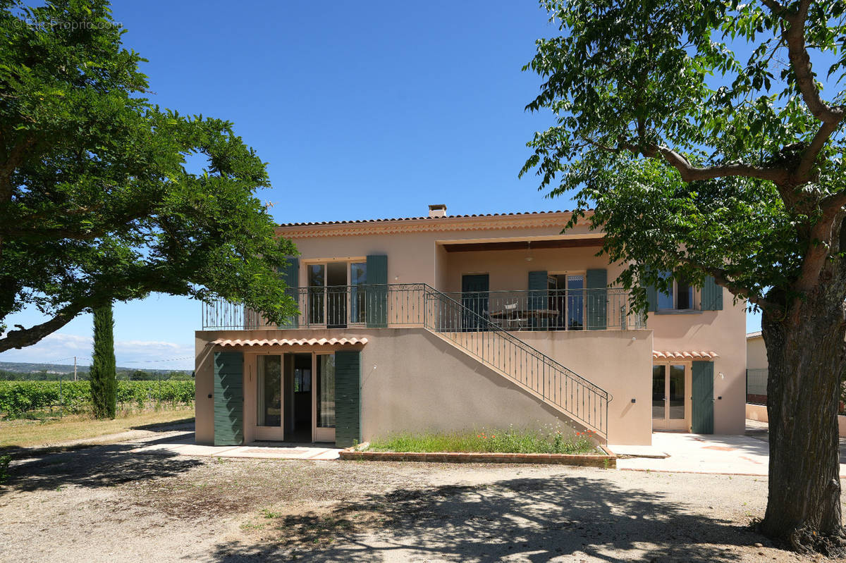 Maison à SUZE-LA-ROUSSE