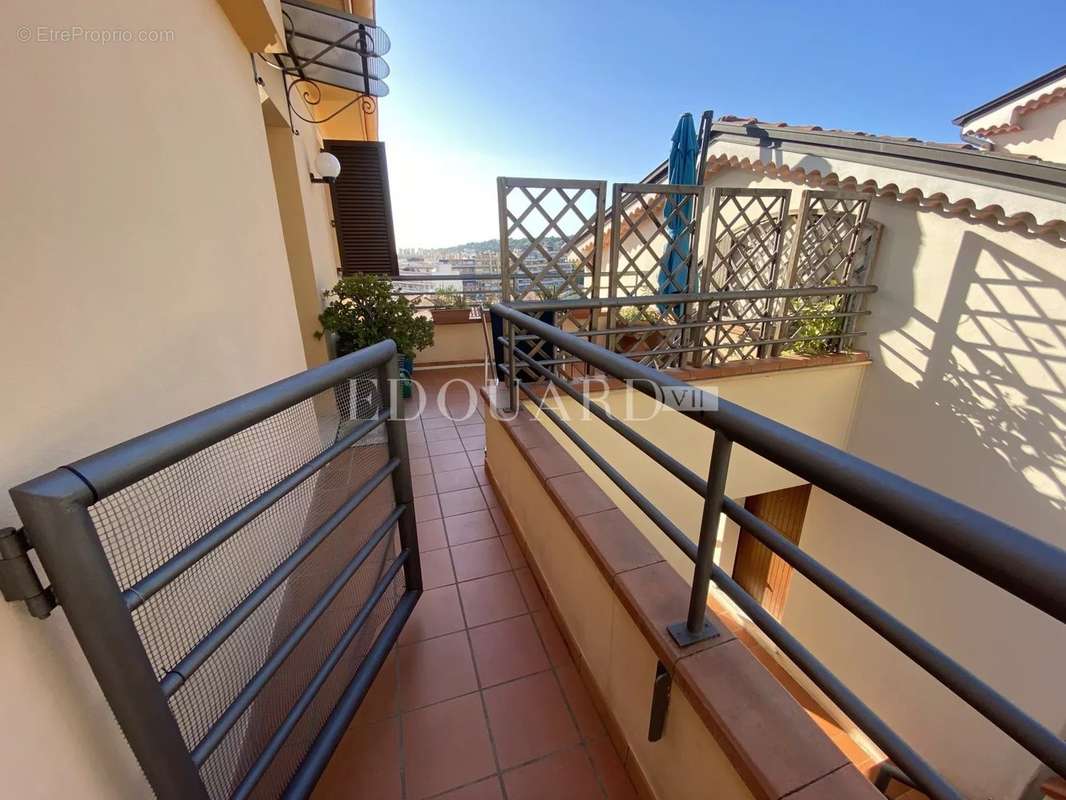 Appartement à ROQUEBRUNE-CAP-MARTIN