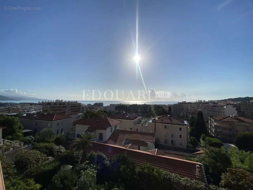 Appartement à ROQUEBRUNE-CAP-MARTIN