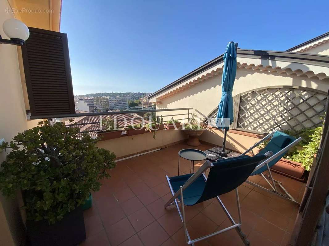 Appartement à ROQUEBRUNE-CAP-MARTIN