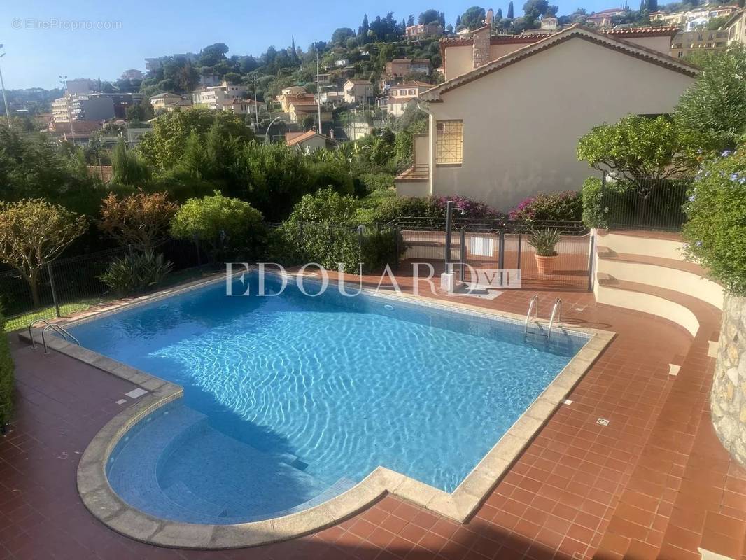 Appartement à ROQUEBRUNE-CAP-MARTIN