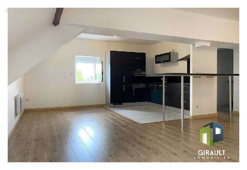 Appartement à BOUROGNE