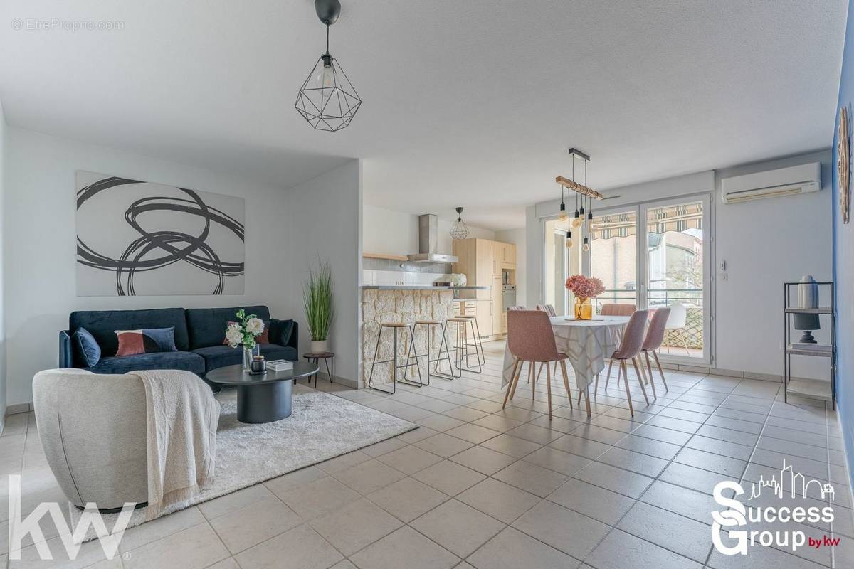 Appartement à PIERRE-BENITE